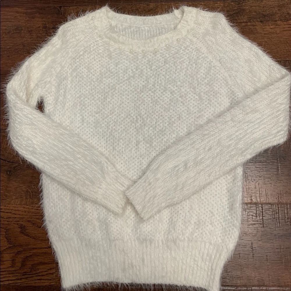 furry cream knit sweater with pearl collar